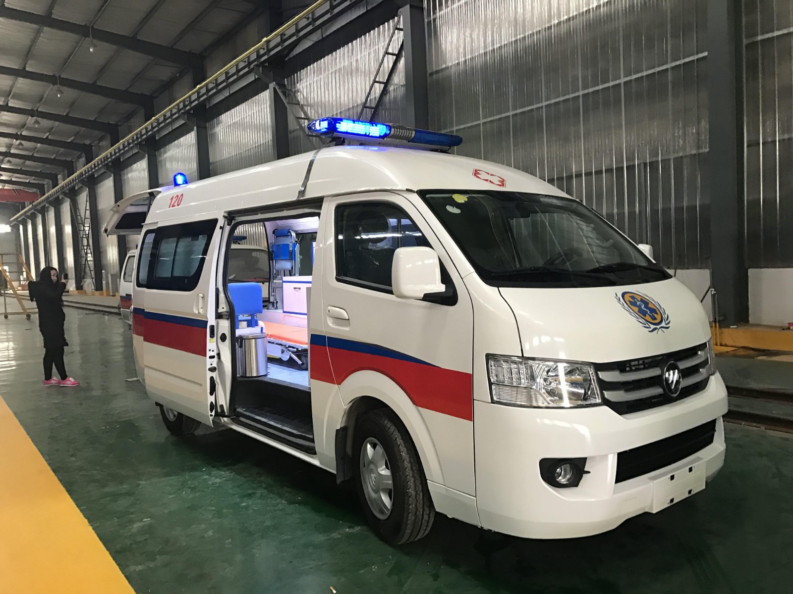 萨迦县救护车转院
