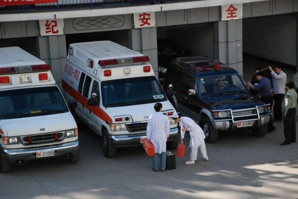 萨迦县救护车转院